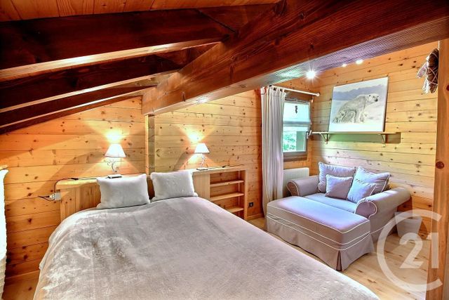 Afficher la photo en grand maison à vendre - 6 pièces - 252.0 m2 - LE GRAND BORNAND - 74 - RHONE-ALPES - Century 21 Aravis Immobilier